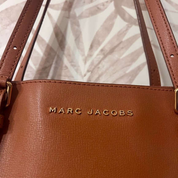 Marc Jacobs Commuter Leather Tote - Picture 3 of 16